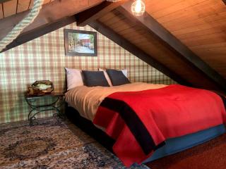 Fantastic Secluded Cabin with Nice Sights in North Creek, New York - 7