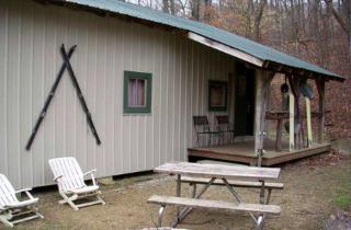 Luminous Cabin Nestled Among Nature in Indiana - 0
