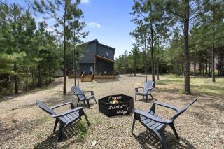 Amazing Secluded Cabin Perfect for Couples in Broken Bow, Oklahoma - 8