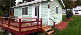 Comfortable Cabin Right on Great Sacandaga Lake in Northville, New York - 0