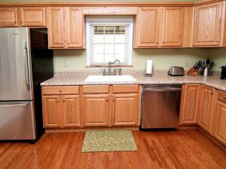 Cozy Mountain Getaway near Biking Trails in Franklin, North Carolina - 4