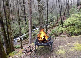 One-Bedroom Cabin Rental with a Fireplace in the North Carolina Mountains - 6