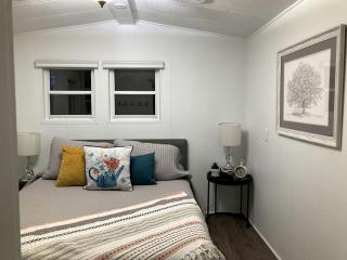 Cozy Bungalow Rental Perfect for Glamping in Michigan - 7