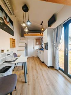 Pura Vida Downtown Tiny houses - 9