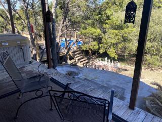 Wimberley Romance: Escape to a Cozy Cabin Nestled in Nature, TX - 6