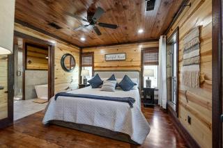 Creekside Cabin Perfect for Family Getaways in Broken Bow, Oklahoma - Stephens Gap - 5