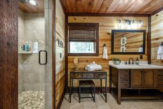 Creekside Cabin Perfect for Family Getaways in Broken Bow, Oklahoma - 3