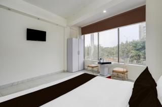 Super Hotel O Sector 51 Metro Station Formerly Shubham Residency - 3