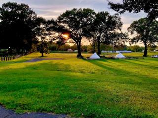 Scenic Barn B&B with Private Bath & Country Breakfast near Old Hickory Lake – Gallatin, Tennessee - 4