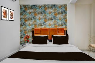 Super Hotel O Sector 51 Metro Station Formerly Shubham Residency - 1