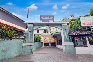 Townhouse Oak @lebak Bene Near Kuta Beach - 8