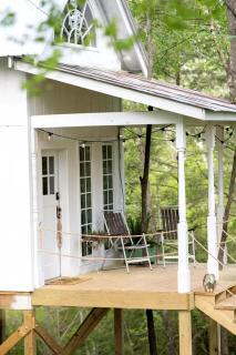 Beautiful Tree House for a Romantic Getaway on a Farm near Chattanooga Valley, Georgia - 6