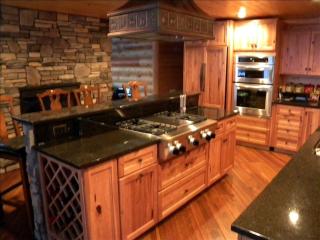Island Cabin Rental with Fireplace and Pool Table near Voyageurs National Park, Minnesota - 8
