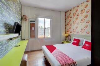 Capital O 94792 Aleander Hotel - 0