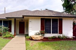 Charming Remodeled Home with Modern Comforts Near TAMU & Downtown in Bryan, Texas - 8