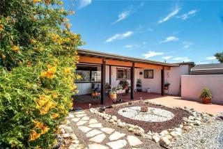 Beautiful Vacation Rental with Hot Tub Perfect for Glamping in Joshua Tree - 5