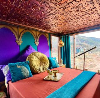 Utah Tiny House for a King Sized Zion Glamping Escape - 4