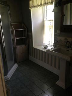 Five-Bedroom Private Mansion for Rent near Lake Dunmore, Vermont - 3