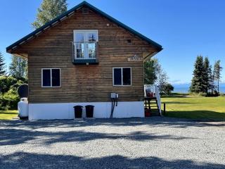 Peaceful Cabin Getaway with Beautiful Views near the Kenai River, Alaska - 5