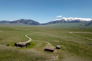 Rural Cabin Rental near Madison River in Ennis, Montana - 3