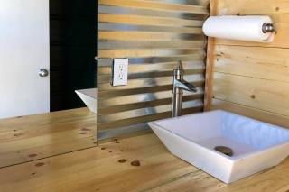 Cozy Pet Friendly Cabin in Monticello, Utah - 3