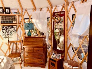 Charming Yurt in the Cibola National Forest near Albuquerque, New Mexico - 9