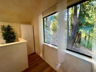 Dream Glamping Vacation for a Couple: Charming Cottage in the Woods with Mountain Views in Big Sur, California - 1