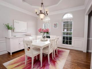 Fantastic Cottage with Fire Pit and Barbecue in Charlotte, North Carolina - 3