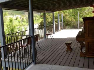 Spacious and Open Cabin Rental on Stillwater River near Billings, Montana - 3
