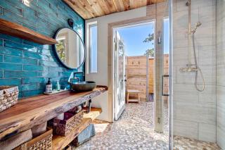 A+ Privacy | Romantic Lux | Sauna | Hot/Cold Pool in Texas - 4