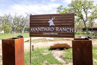 A+ Privacy | Romantic Lux | Sauna | Hot/Cold Pool in Texas - 3