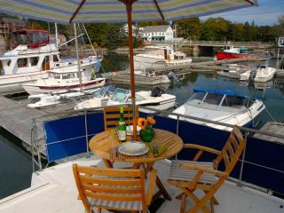 Unique Yacht Rental in a Peaceful Setting on Damariscotta River, Maine - 6