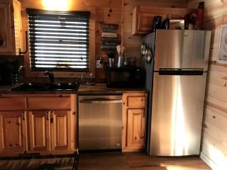 Private Cabin with Wi-Fi Nestled in the Mountains of Hiawassee, Georgia - 1