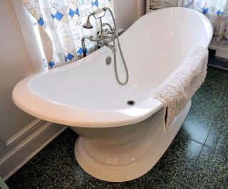 Charmingly Historic Cottage Rental Perfect for Large Groups in Aurora, New York - 3