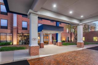 Hampton Inn Akron-South - 7