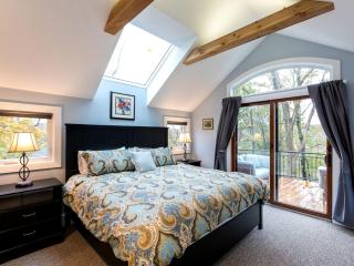 Exquisite Sunny Cabin Rental with a Hot Tub in Front Royal, Virginia - 3