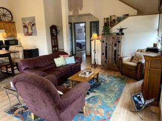 Hilltop Valley View Cabin, Wimberley, Texas - 5