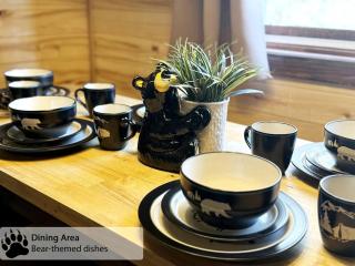 Stunning Cozy Cabin Close to Lake and Hiking Trails in Island Park, Idaho - 8
