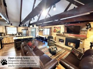 Stunning Cozy Cabin Close to Lake and Hiking Trails in Island Park, Idaho - 4