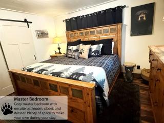 Stunning Cozy Cabin Close to Lake and Hiking Trails in Island Park, Idaho - 1
