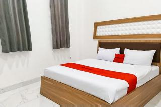 RedDoorz near Gunung Salak - 2