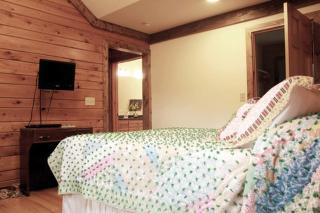 Country Getaway at Cozy Bed and Breakfast near Greenville, Pennsylvania - 2