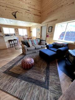 Unique Rustic Barn Retreat with Game Room near Yellowstone in Ennis, Montana - Cliff Lake - 6
