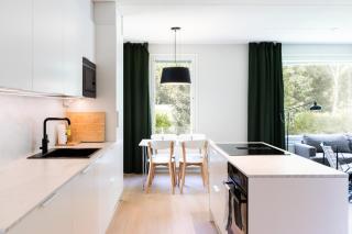 Newly renovated large family apartment, parking, sauna, balcony - 8