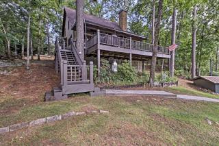 Delightful Waterfront Cabin Rental Overlooking Lake Martin, Elmore County, Alabama - 5