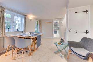 White Cottage - 9