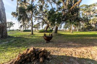 Gorgeous Riverfront Getaway Cabin with Private Dock on Saint Simons Island, Georgia - 3
