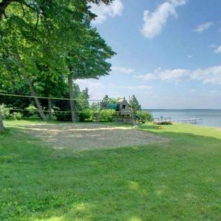 Utterly Unique Pet-friendly Vacation Cottage in Walker, Minnesota - 4