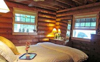 Lovely Log Cabin with Spectacular Mountain Views in Brandon, Vermont - 9