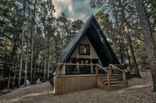 Embrace Nature in this Breathtaking A-frame with Hot-tub in Broken Bow, Oklahoma - 4